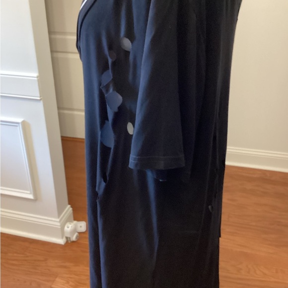 Crisscross Front Distressed Top - Picture 3 of 6